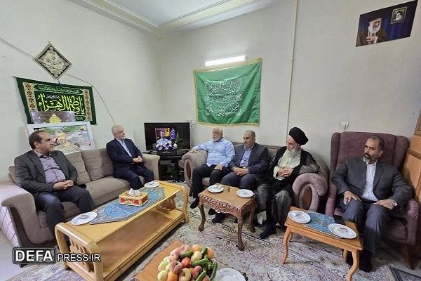 رمز ماندگاری و اقتدار ایران، در ایستادگی و صبوری خانواده‌های معظم شهداست