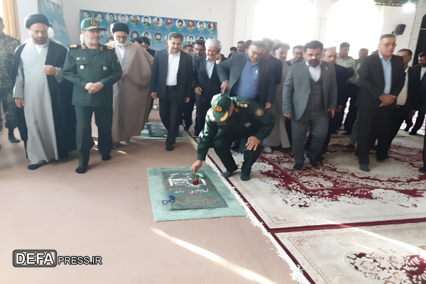 آیین غبارروبی گلزار شهدا به مناسبت «هفته دولت» در یاسوج برگزار شد
