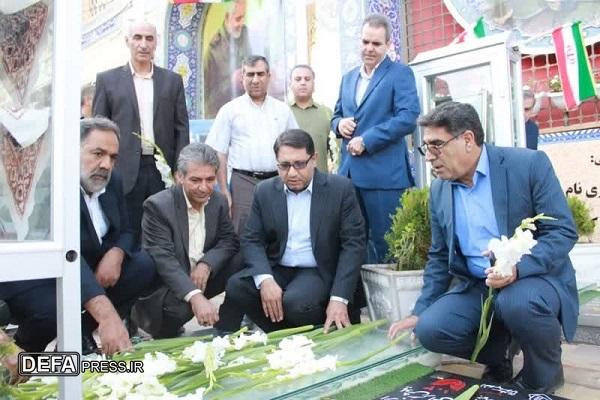 گردهمایی جامعه ورزشی و جوانان کرمان در گلزار شهدا+تصاویر