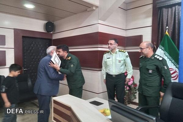 تجلیل از خانواده شهید جنگ ۱۲ روزه در سپاه نبی‌اکرم(ص) کرمانشاه