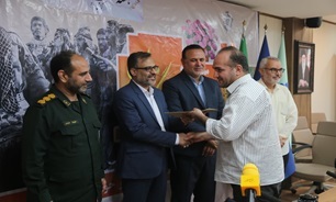 تصاویر/برگزاری آیین تجلیل از حماسه نگاران دفاع مقدس در بوشهر