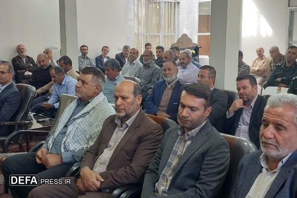 دیدار مسئولان با امام جمعه شهرستان بهار به مناسبت هفته دفاع مقدس + تصاویر