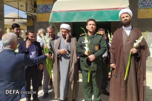 دیدار مسئولان با امام جمعه شهرستان بهار به مناسبت هفته دفاع مقدس + تصاویر