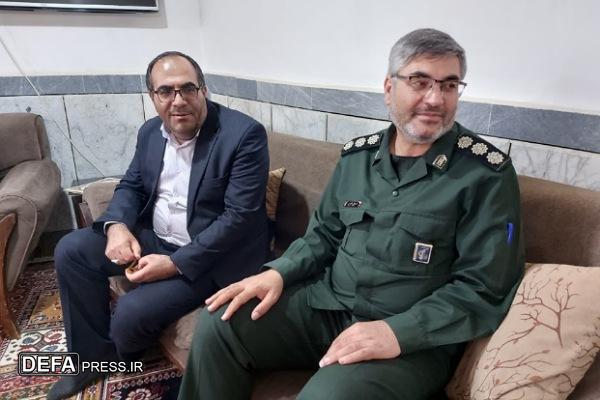 دیدار مسئولان شهرستان اسدآباد با خانواده شهدا + تصاویر