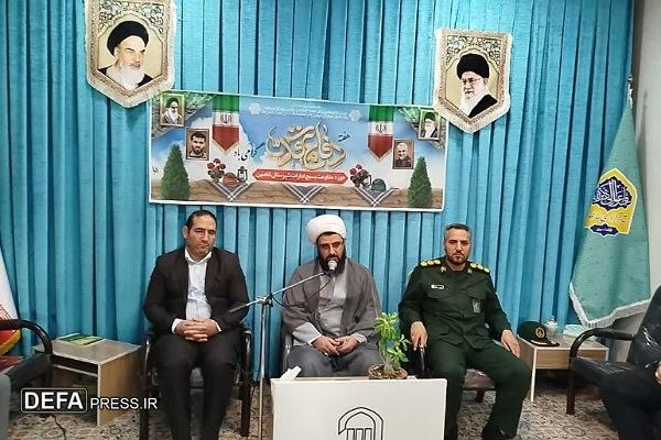 دیدار مسئولان شهرستان فامنین با امام جمعه به مناسبت هفته دفاع مقدس + تصاویر