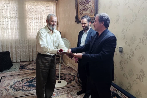 جانبازان، نماد ایثار و چراغ راه نسل امروز هستند