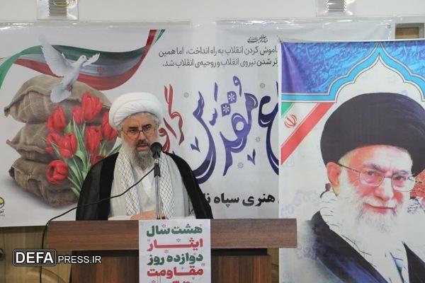 دیدار مسئولان شهرستان ملایر با امام جمعه به مناسبت هفته دفاع مقدس + تصاویر
