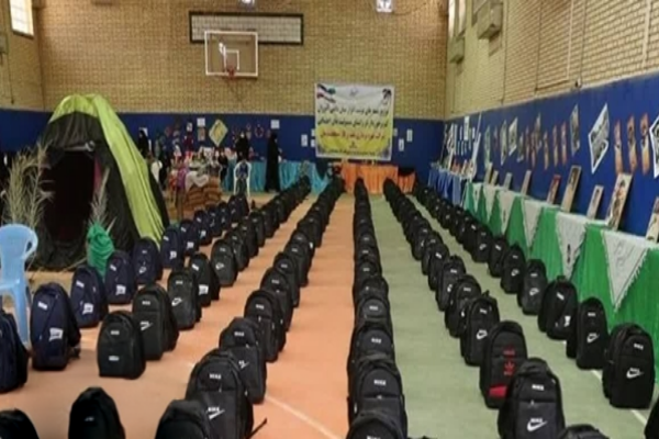 اهداء ۵۰۰ بسته نوشت افزار به دانش آموزان زندانیان بی بضاعت در کهگیلویه و بویراحمد