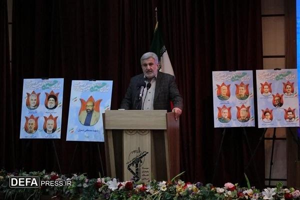 آمادگی کامل اساتید بسیجی برای همکاری با دولت در حل مسائل کلان کشور/ نقش استادان در هدایت آینده تمدنی برجسته است