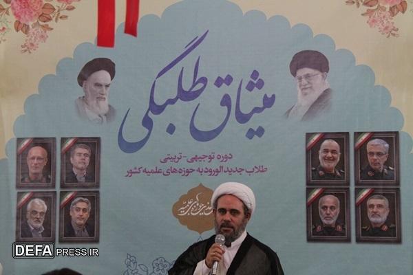در جریان جنگ تحمیلی  روزه رژیم صهیونیستی علیه ملت ایران اتحاد و انسجام ملت پشتوانه‌ای محکم  نظام اسلامی بود