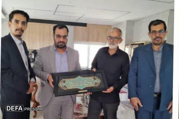 دیدار و تجلیل از خانواده معزز شهید یونس نوفرستی به‌مناسبت گرامیداشت هفته دولت