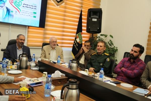 کتاب و شعر زیربنای فرهنگ جامعه است
