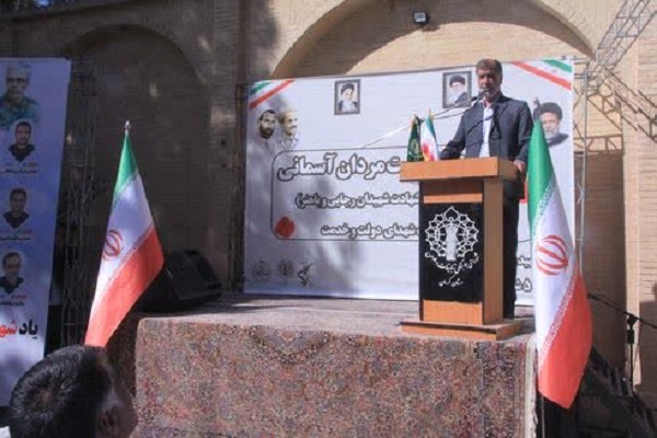 محمدرضا باهنر: شهید باهنر و هم‌نسلانش خاکریز حوزه و دانشگاه را برداشتند/ نقش بی‌بدیل کتاب‌های دینی در تربیت انقلابیون