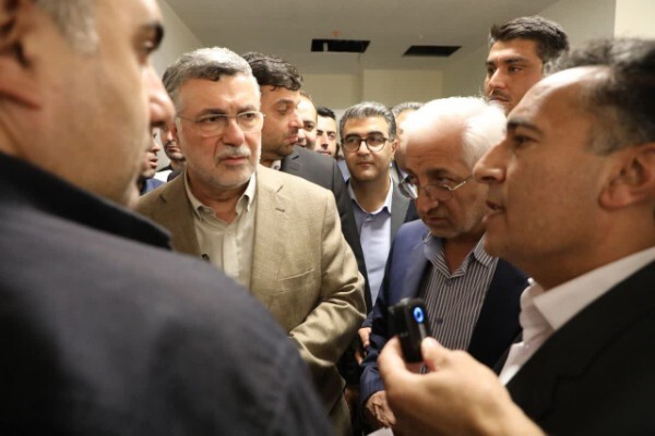 طرح‌های ماندگاری پزشکان در مناطق کمتر برخوردار در دستور کار وزارت بهداشت است