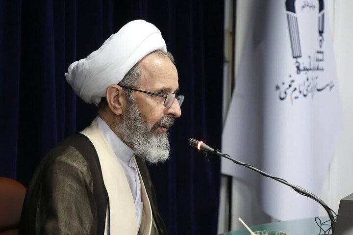 آیت الله رجبی: اسلام ناب خنثی کننده جریان‌های انحرافی در جنگ روایت هاست