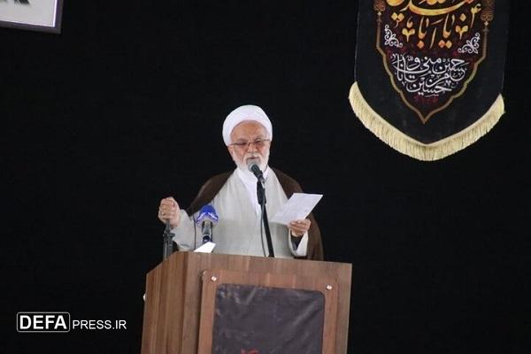 وحدت و انسجام ملی تنها راه مقابله با تحریم‌های ظالمانه دشمن است