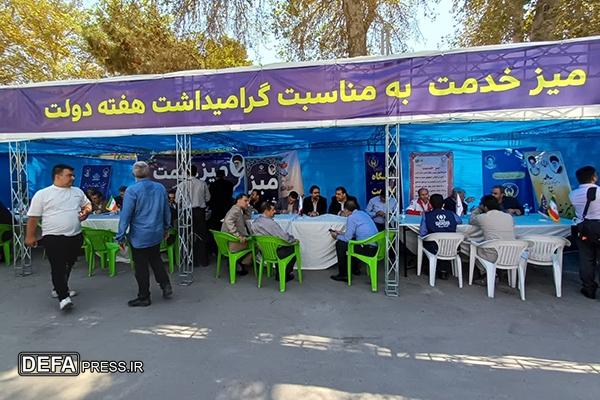 خدمت مستقیم به ایثارگران در سنگر نماز جمعه کرج