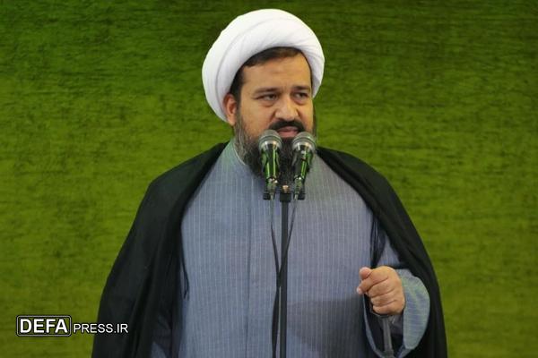 مسئولان مانند مردم ایستادگی و مقاومت کنند و کوتاه نیایند