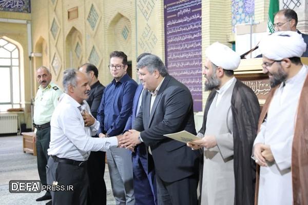 تجلیل از خانواده سردار شهید علی‌اصغر ابراهیمی و جانباز آزاده جعفر نوفلاح در نماز جمعه مهستان