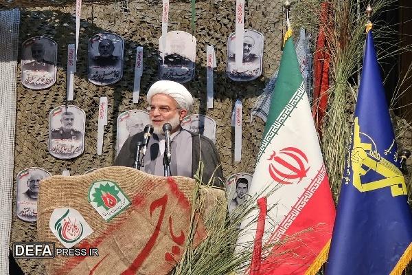 کسانی که کار اجرایی می‌کنند نباید هیچ هدفی جز خدمت‌گزاری داشته باشند