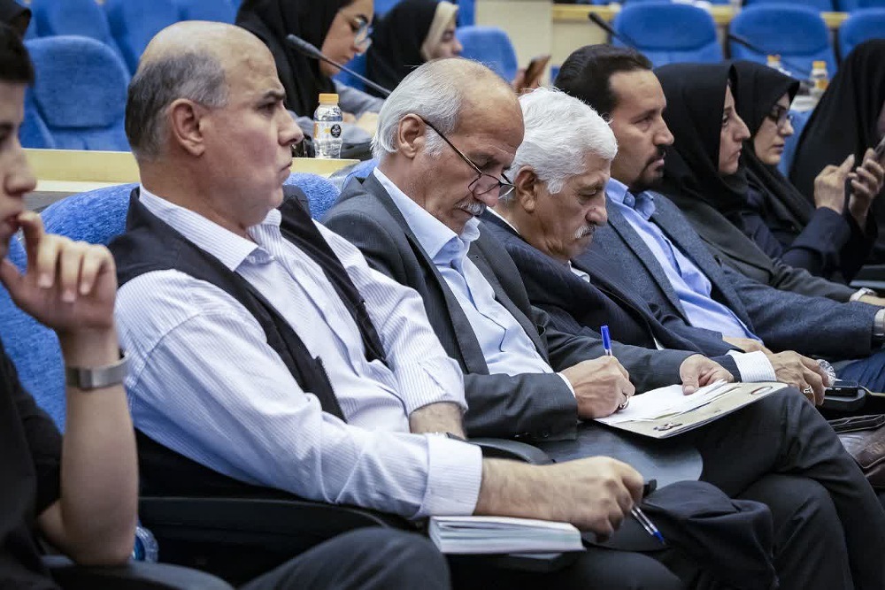 تصاویر/ نشست خبری استاندار همدان به مناسبت هفته دولت