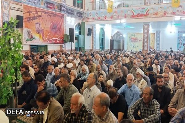 خون شهدا پشتوانه عزت و اقتدار نظام است/ دشمن در جنگ روانی خود شکست خورده است