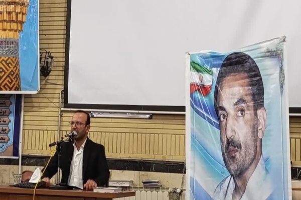 وحدت، رمز عبور از تمام مشکلات است