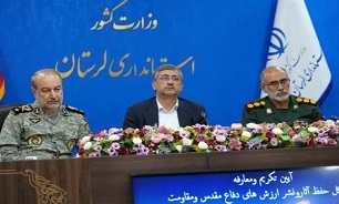 شاهرخی: واقعیت‌های جنگ به نسل جوان معرفی شود