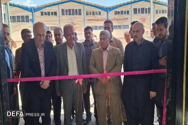 یک واحد تولیدی لوازم‌خانگی در بانه به مناسبت هفته دولت افتتاح شد