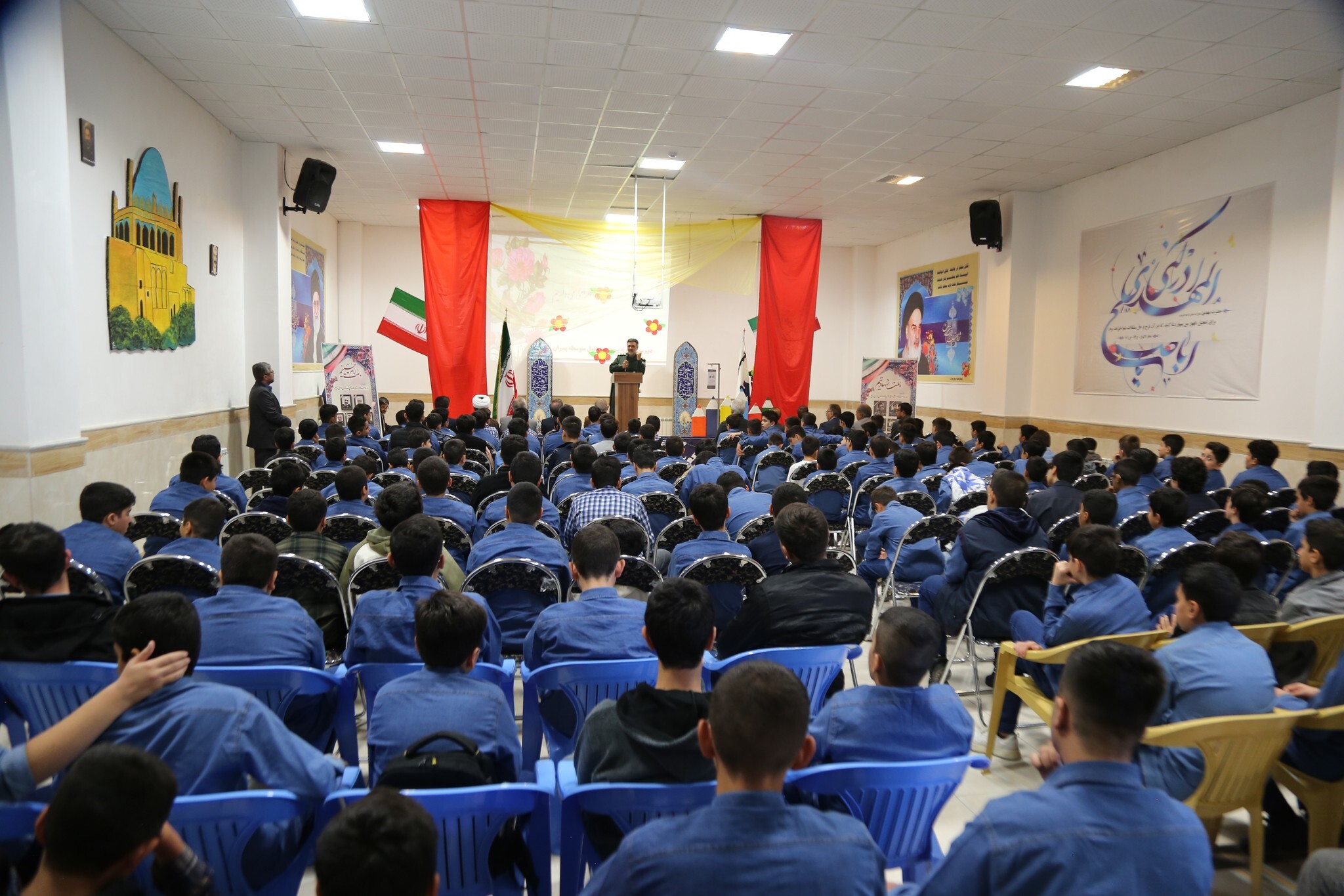 تصاویر/ به صدا درآمدن زنگ مهر و مقاومت در زنجان