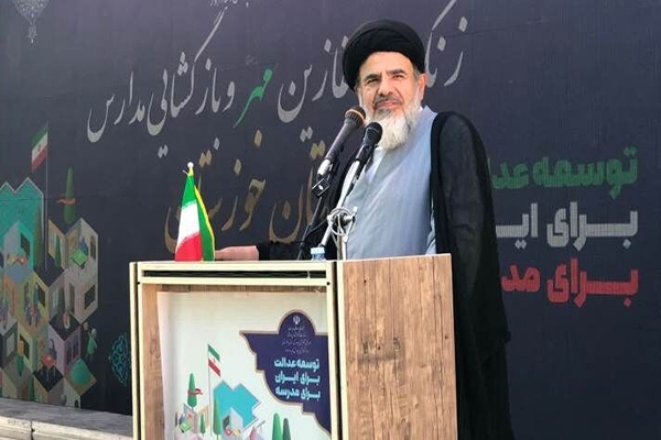 دانش‌آموزان زیادی در دوران دفاع مقدس برای دفاع از میهن شهید شدند