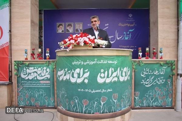 آیین نواختن زنگ آغاز سال تحصیلی ۱۴۰۵-۱۴۰۴ در سمنان