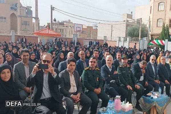 آیین نواختن زنگ آغاز سال تحصیلی ۱۴۰۵-۱۴۰۴ در سمنان