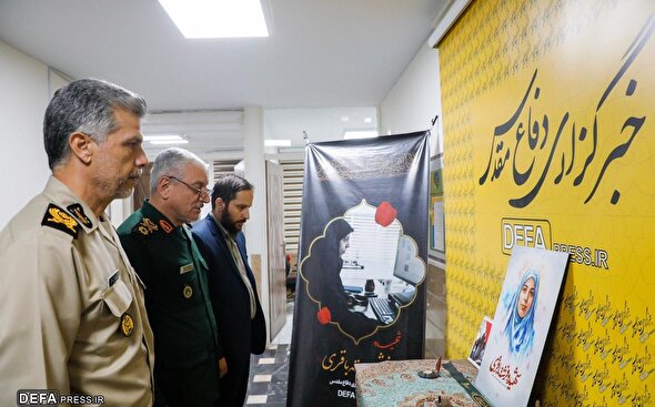 فیلم/ بازدید سردار طلایی‌نیک از خبرگزاری دفاع مقدس