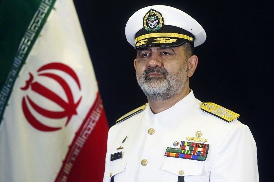 دریادار ایرانی: آموزه‌های دفاع مقدس روشنگر مسیر عزت و استقلال ملت ایران است