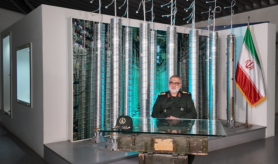 فیلم/ ویژهبرنامهی منور؛ گفتوگو با سردار شکارچی