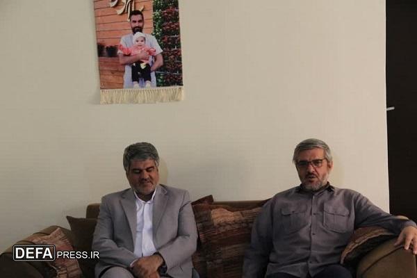 مدیران کل بنیاد شهید و دیوان محاسبات کرمان با خانواده شهدای اقتدار دیدار کردند+تصاویر