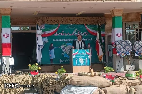 آینده ایران در گرو دانش‌آموزان خردمند و آزاداندیش است