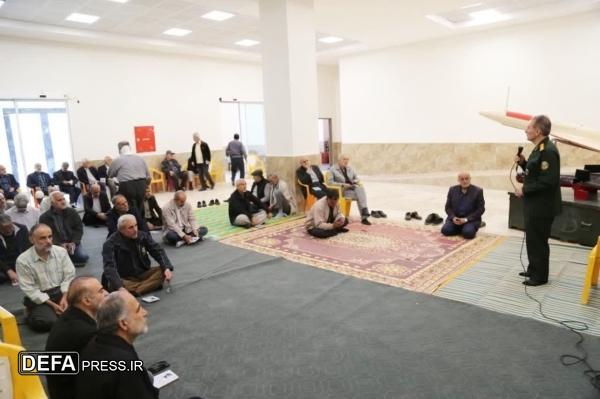 پیشکسوتان گردان‌های دفاع مقدس از موزه دفاع مقدس قزوین بازدید کردند