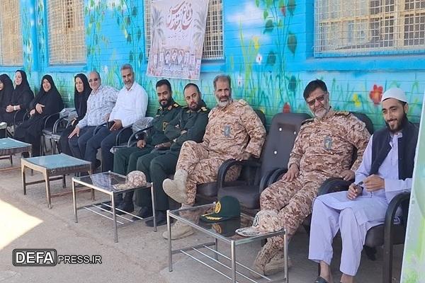 اهدای ۱۰۰۰ بسته نوشت‌افزار به دانش‌آموزان مرزنشین تربت جام توسط نیروی زمینی سپاه پاسداران+ تصاویر