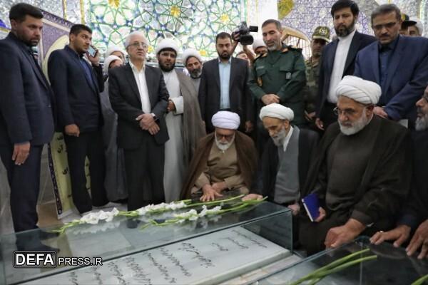ادای احترام تولیت آستان قدس رضوی به شهدای خراسان شمالی