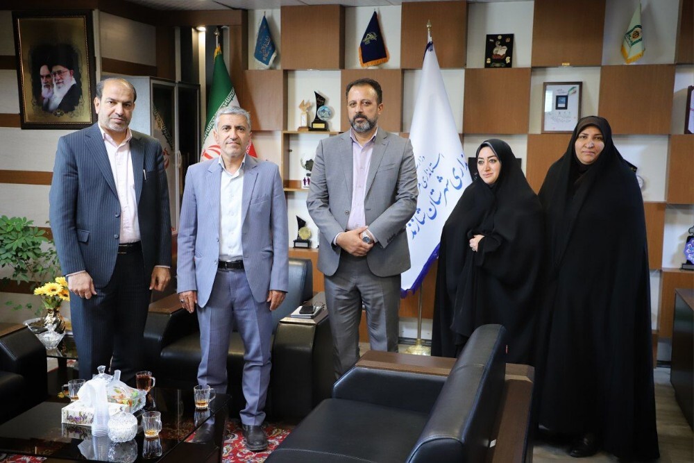 دیدار مدیرکل بنیاد شهید و امور ایثارگران استان مرکزی با فرماندار شهرستان شازند