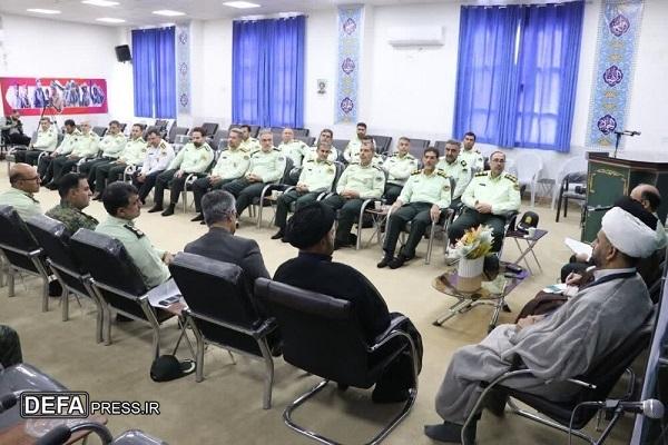 دیدار فرماندهی انتظامی لرستان با نماینده ولی فقیه در استان