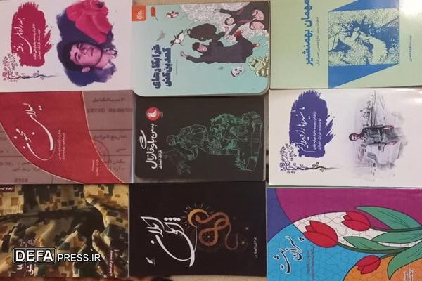 نویسندگان با سلاح قلم‌ در مقابل استکبار جهاد می‌کنند