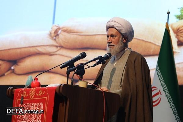 نماینده ولی فقیه در فارس: پیشکسوتان دفاع مقدس، نماد مقاومت و ایستادگی ایران هستند