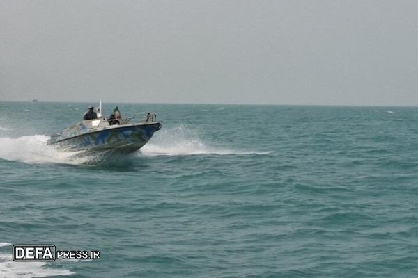 ۲ فروند قایق بدون مجوز در آب‌های بوشهر توقیف شد