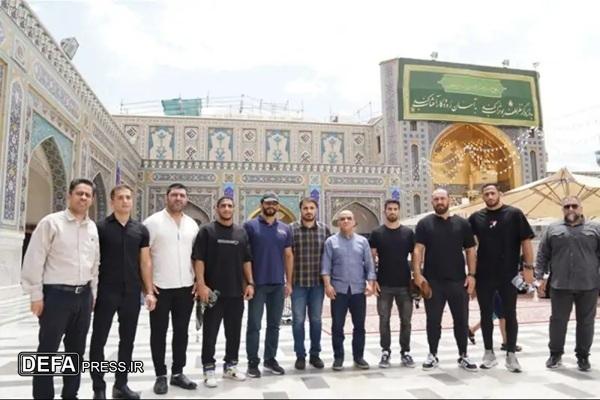 قهرمانان تیم ملی کشتی جمهوری اسلامی ایران مهمان امام رضا (ع) شدند