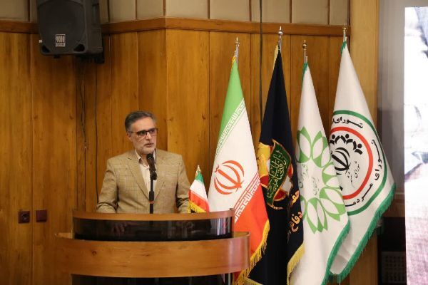 هنرمندان، سربازان جبههٔ نرم انقلاب هستند