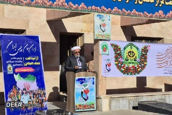 شهدا با ایثار خود عزت و اقتدار ایران اسلامی را ماندگار کردند