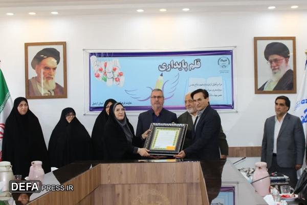 نقش برجسته نویسندگان و هنرمندان در جریان‌سازی فرهنگ ایثار و شهادت